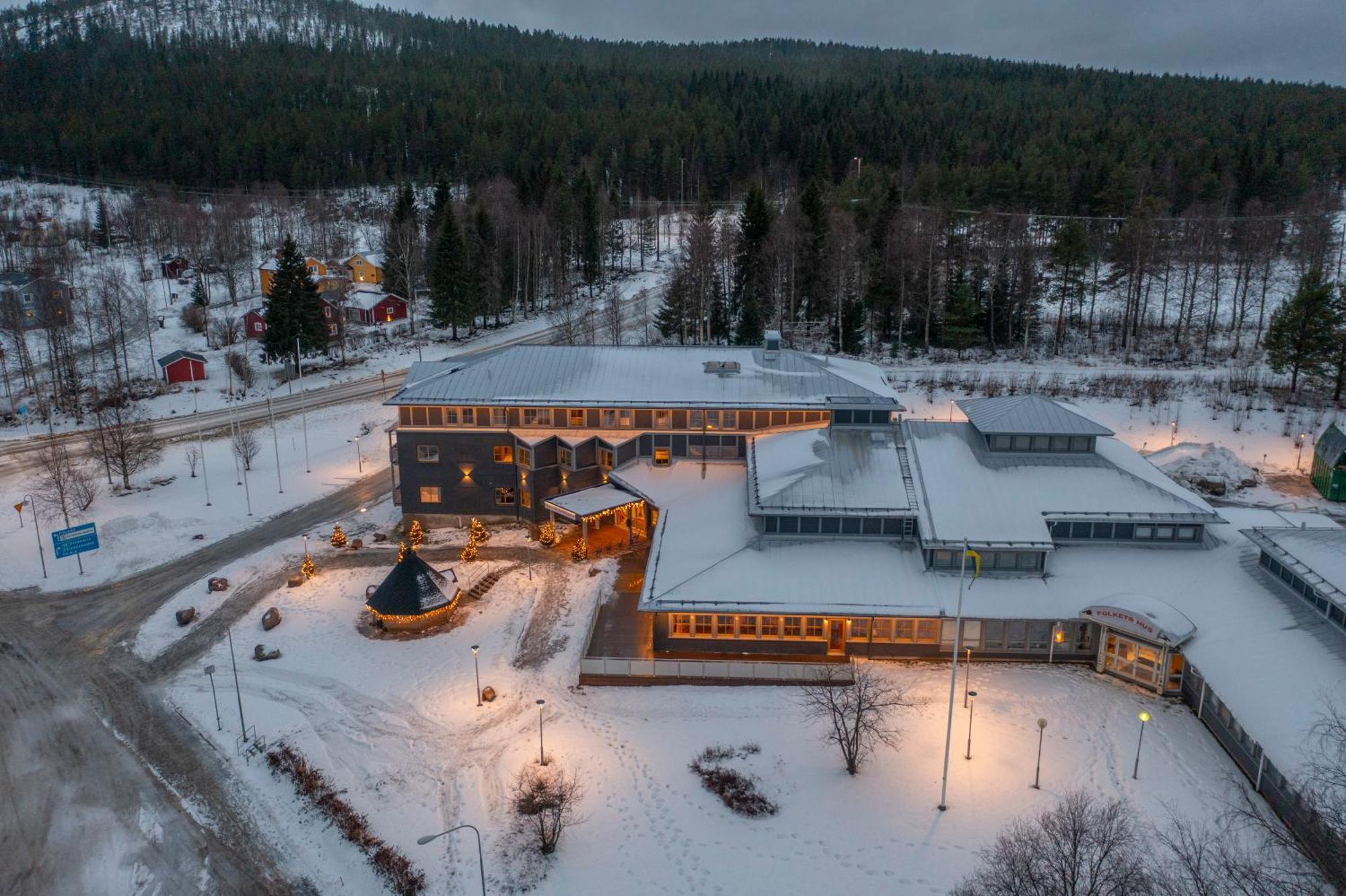 Matarengi Lodge Overtornea Exteriör bild